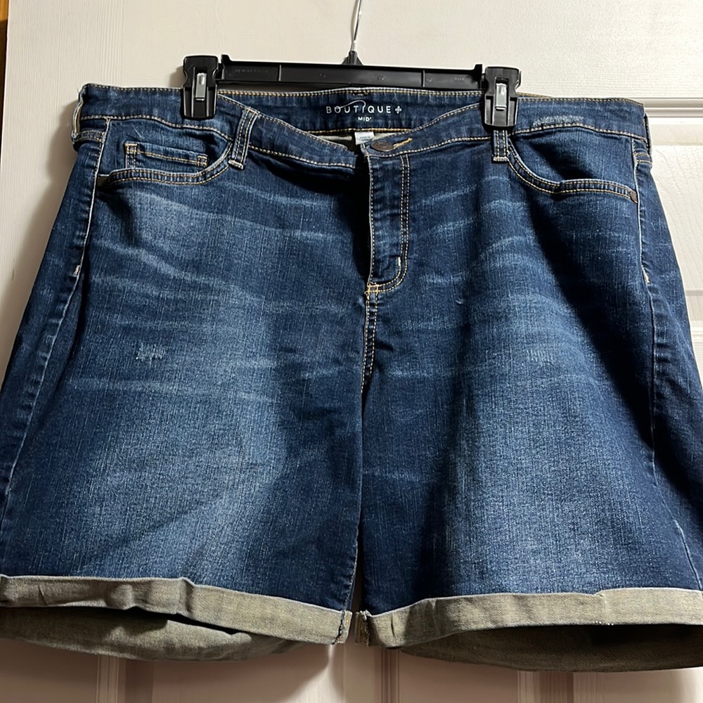 Boutique Womens Skinny Crop Jean Shorts Blue Size 20W Denim